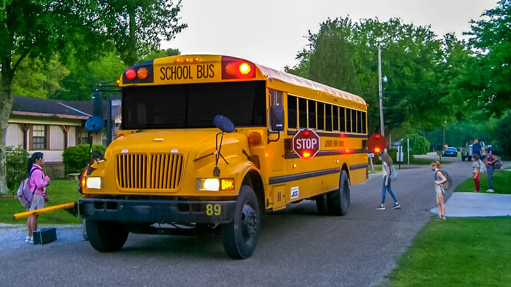 School Bus Transport Simulator [MOD: безлимитные деньги и все автобусы] Screenshot 3