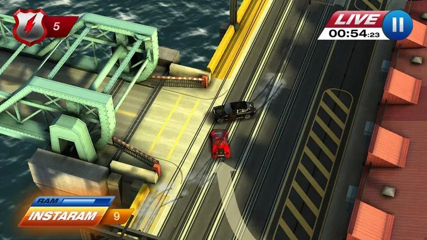 Smash Cops Heat [MOD: безлимитные деньги и топливный буст] Screenshot 1
